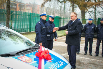 Policjanci dziękują Powiatowi Pilskiemu