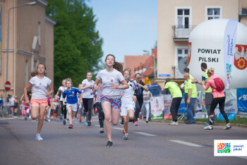 Ćwierćmaraton Muzyczny ulicami Piły. Pobiegło 500 zawodników 