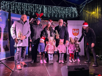 Tłumy mieszkańców na spotkaniu mikołajkowym w Miasteczku Krajeńskim