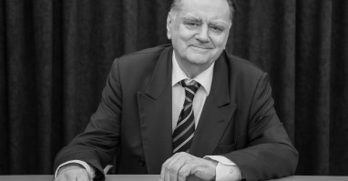 Trwa żałoba narodowa po śmierci Premiera Jana Olszewskiego