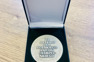 Medal za zasługi dla polskiego ruchu olimpijskiego