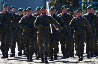 oddali hold obrońcom Ojczyzny