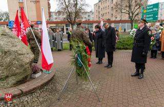 uroczystość pod obeliskiem Powstańców Wielkopolskich w Pile 